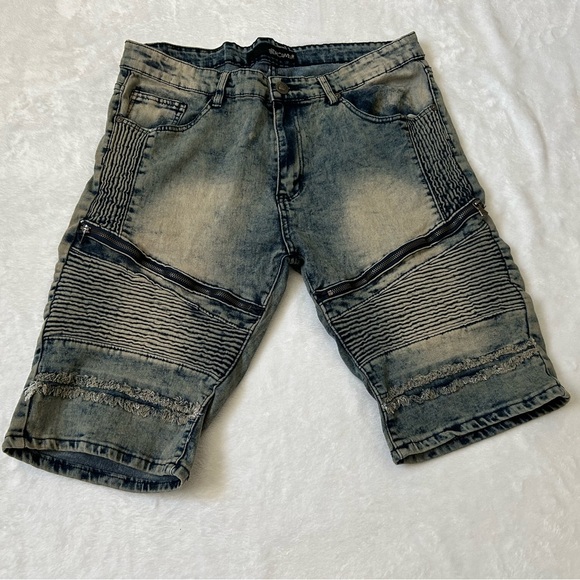 Rocawear Jean Shorts - Picture 1 of 9